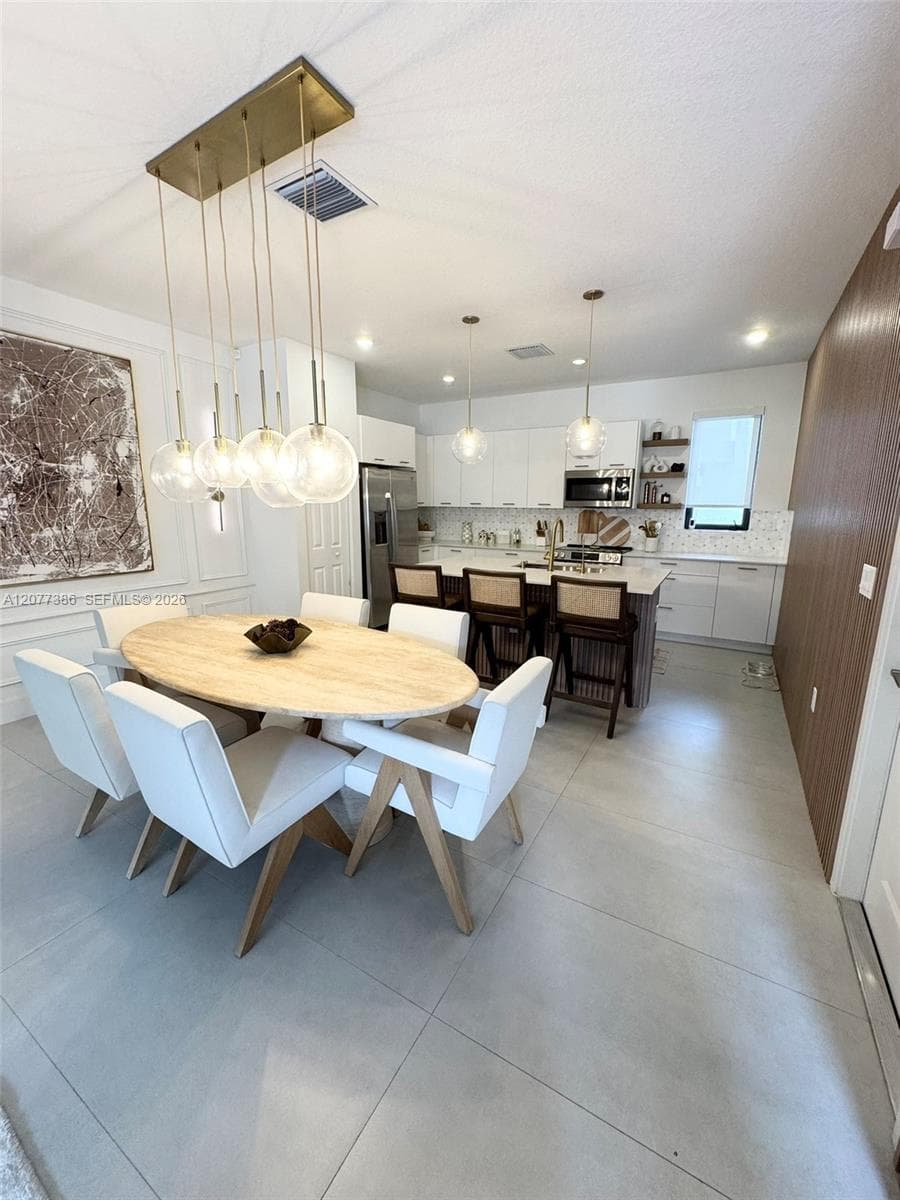 4867 NW 84th Ave, Doral, FL 33166 photo 4
