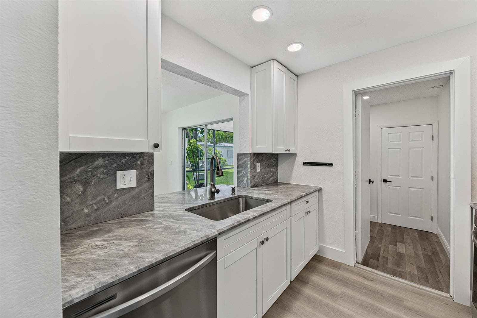 1190 NW 90TH Avenue, Plantation, FL 33322 photo 3
