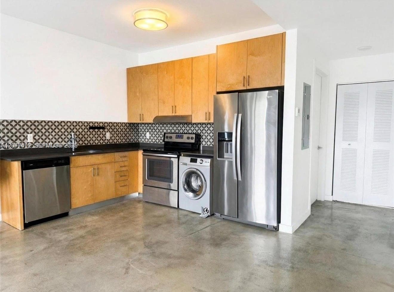765 NW 1st St # 301, Miami, FL 33128 photo 4