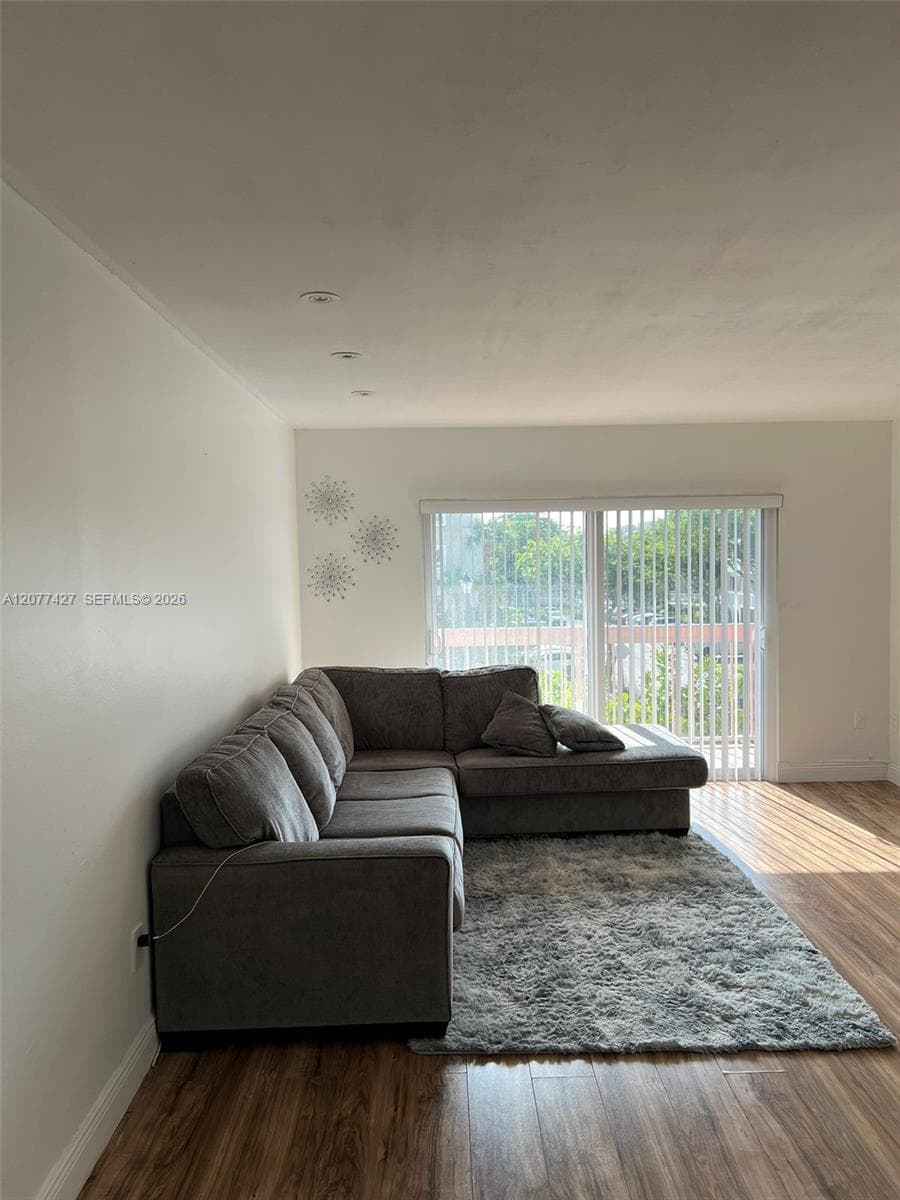 7810 Camino Real # i-306, Miami, FL 33143 photo 2