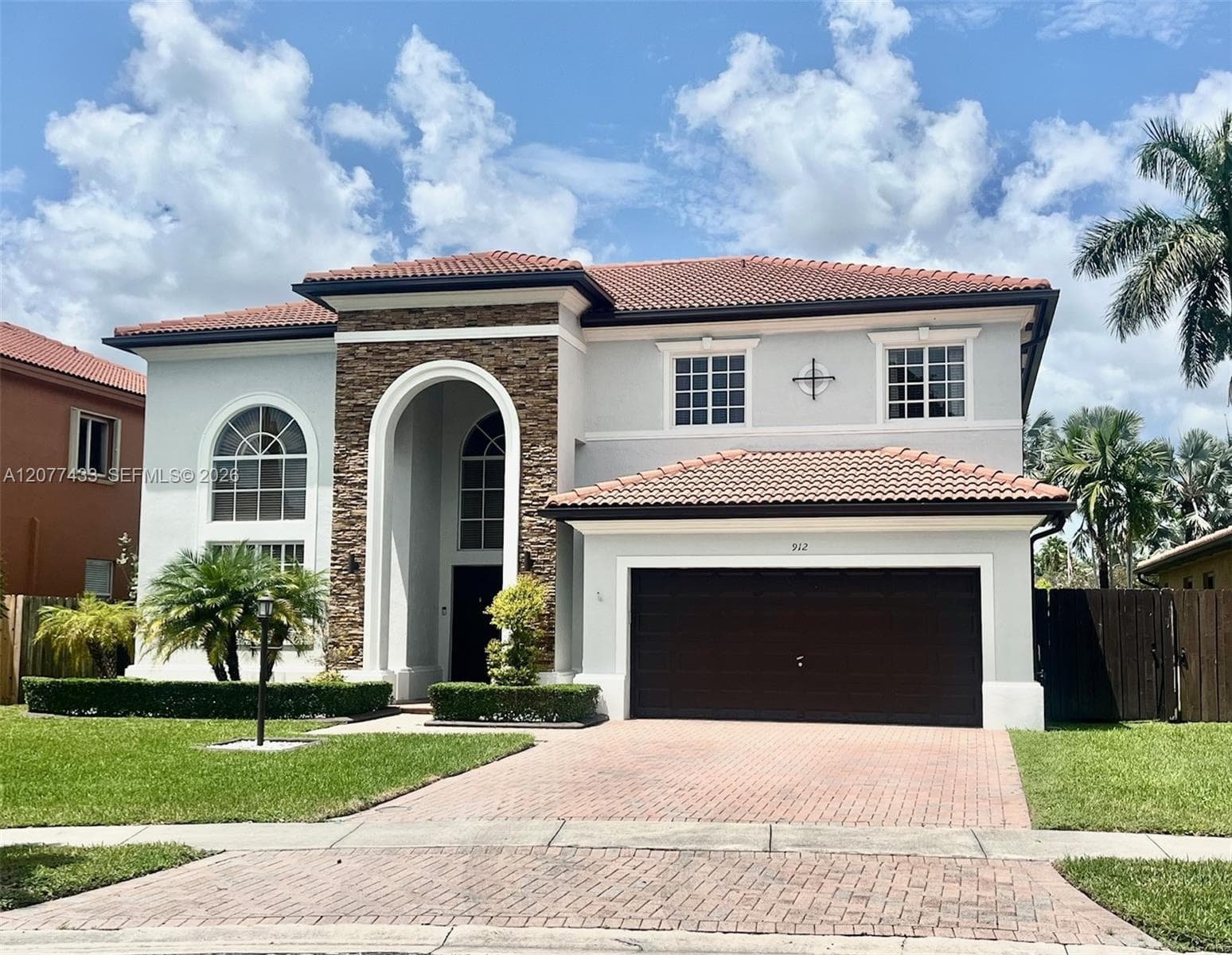 912 NE 35th Ave, Homestead, FL 33033 photo 2