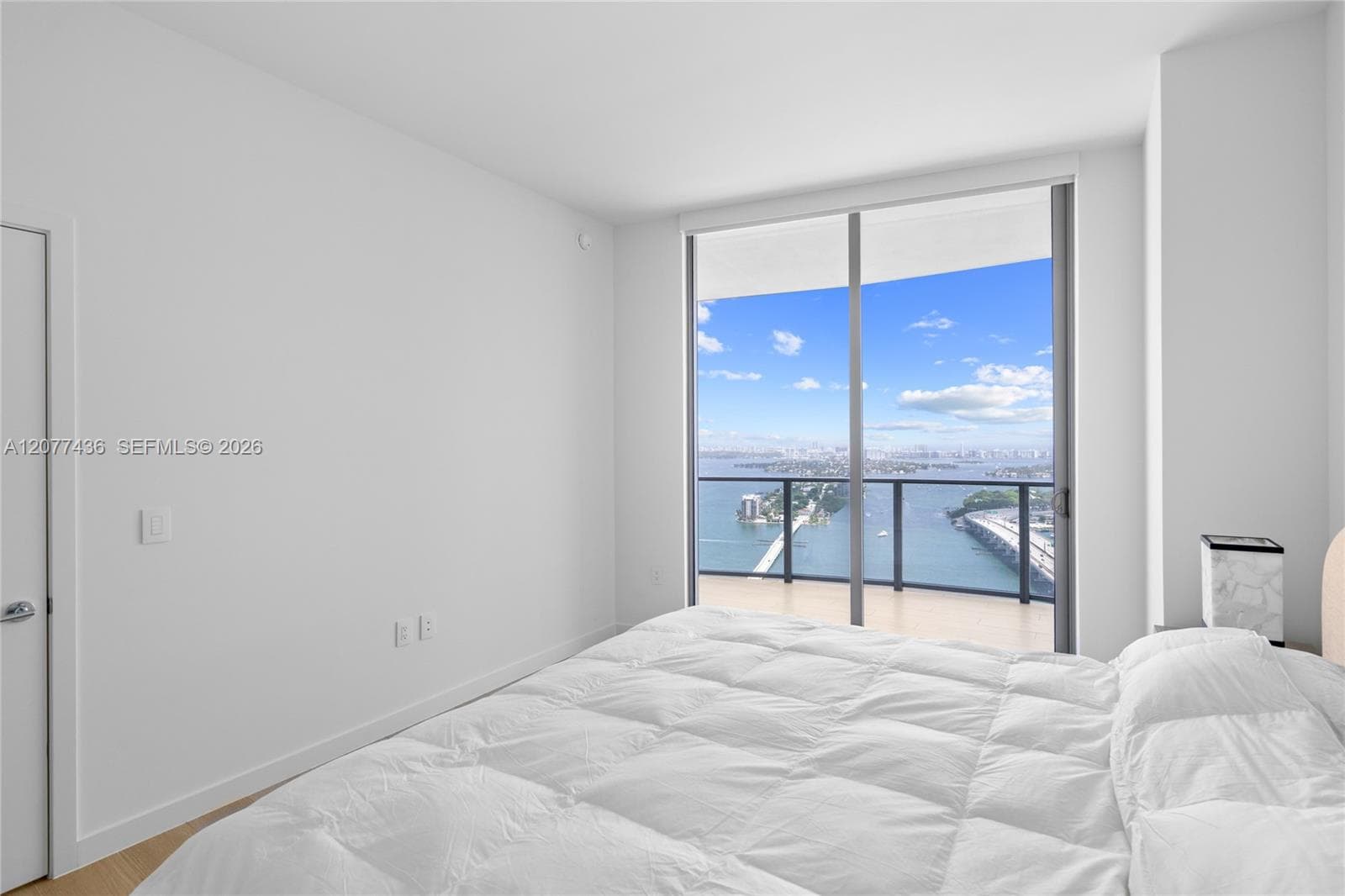 1400 Biscayne Blvd # 4203, Miami, FL 33132 photo 4