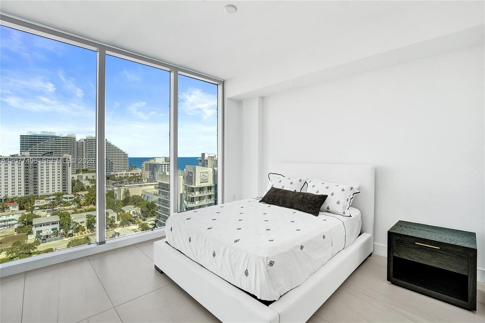 153 N Seabreeze Boulevard # 1403, Fort Lauderdale, FL 33304 photo 5