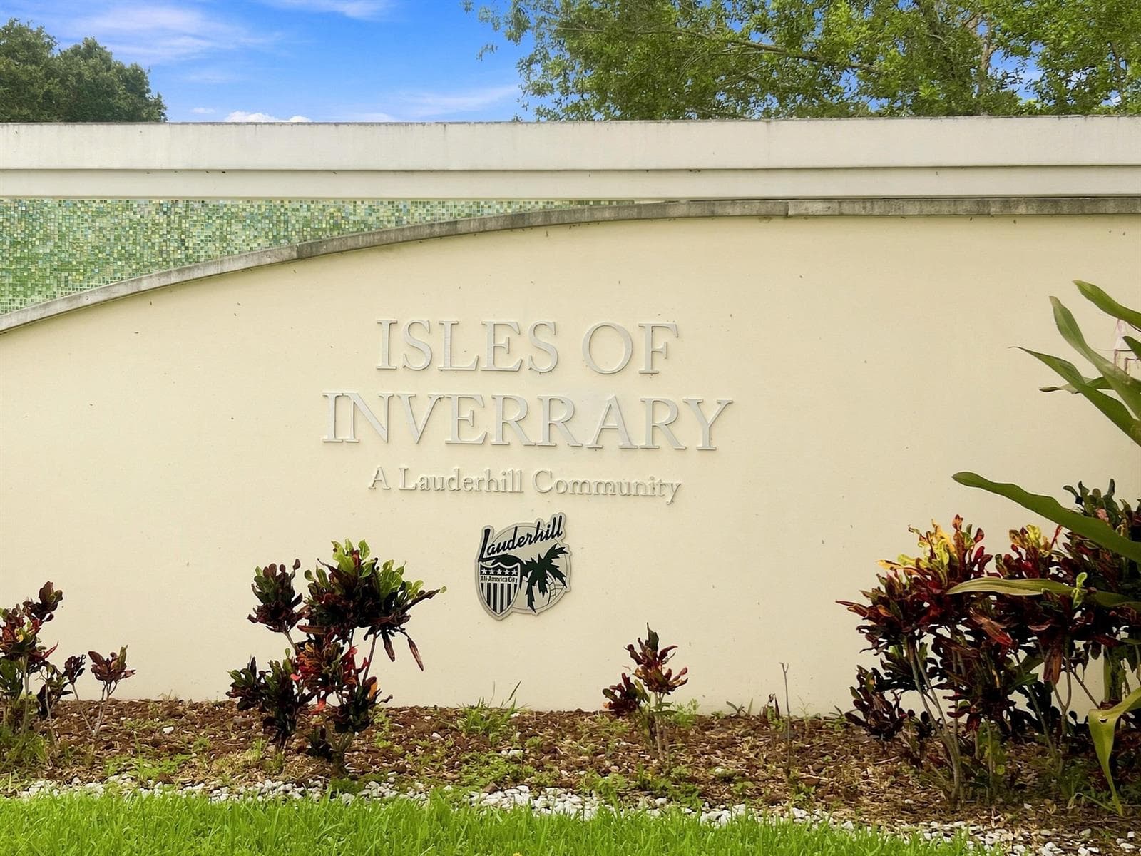 6575 W Oakland Park Boulevard # 101, Lauderhill, FL 33313 photo 2
