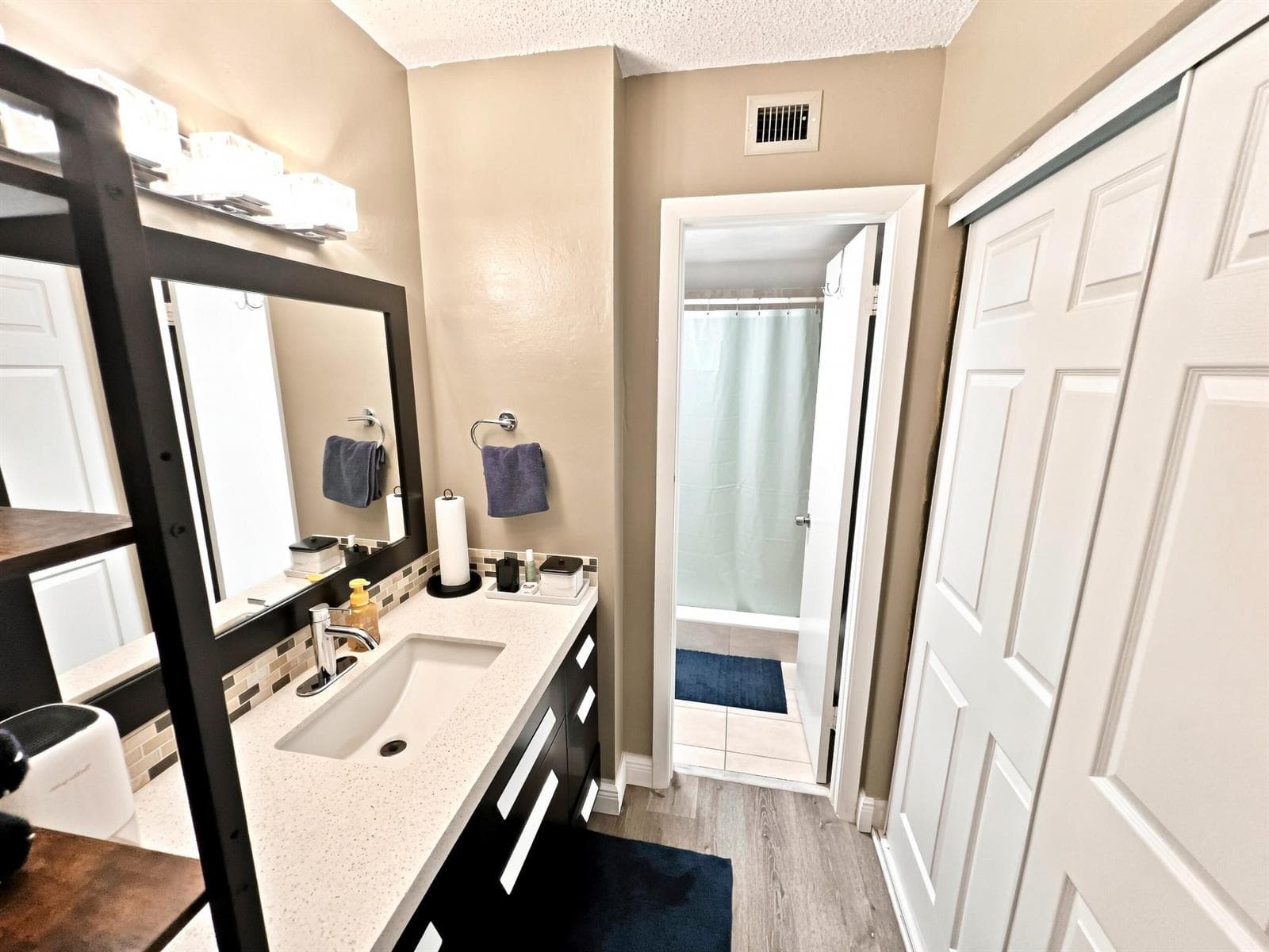6575 W Oakland Park Boulevard # 101, Lauderhill, FL 33313 photo 3