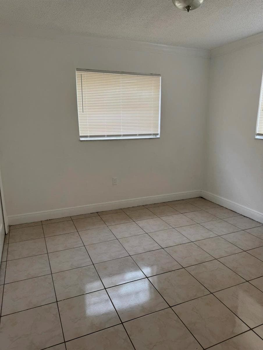 16118 NE 21ST Avenue # 5, North Miami Beach, FL 33162 photo 4