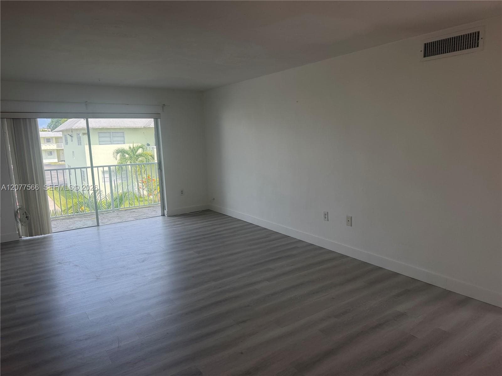 7590 SW 82nd St # F221, Miami, FL 33143 photo 4