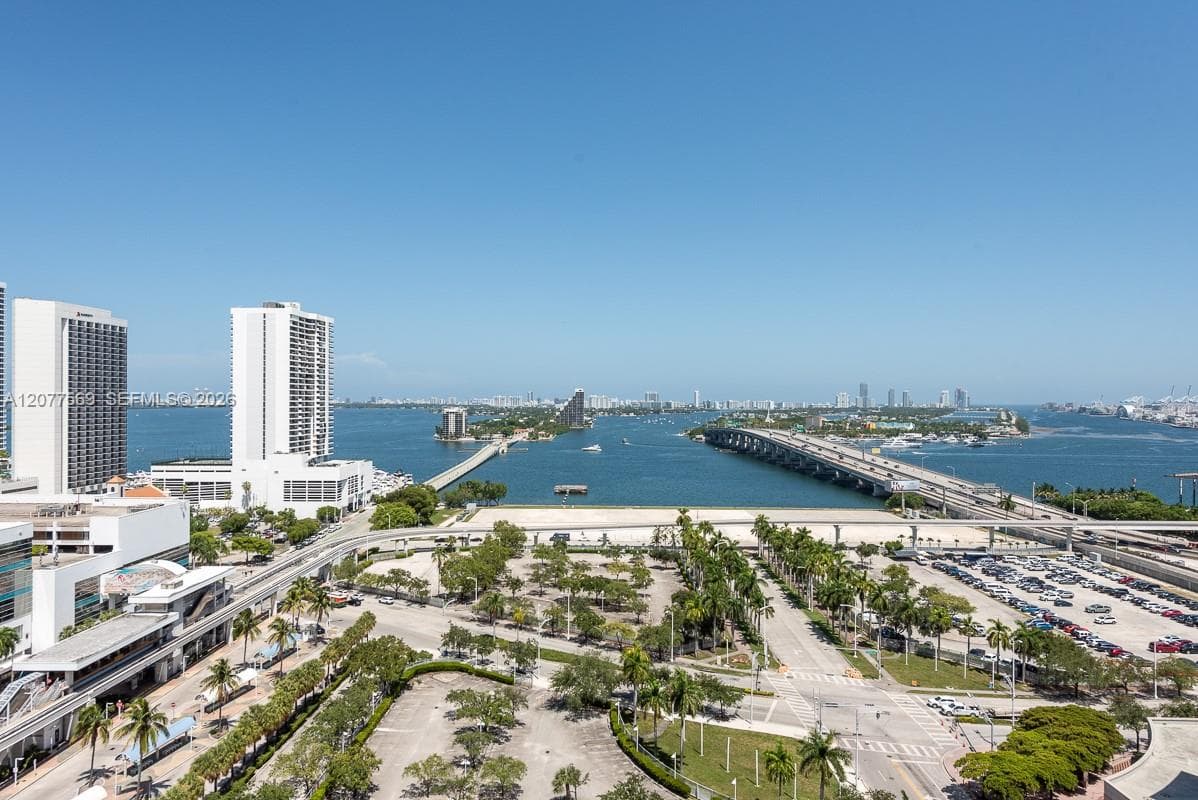 1400 Biscayne # 1604, Miami, FL 33132 photo 3