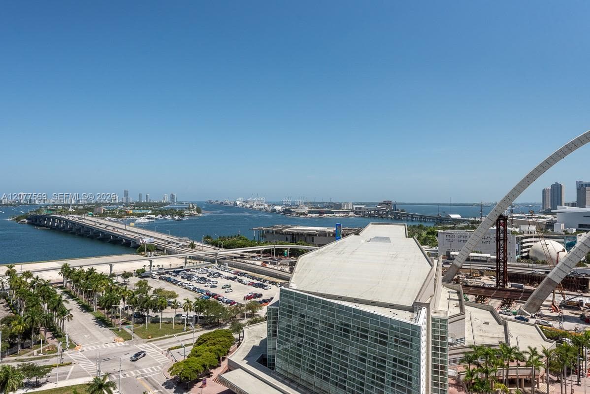 1400 Biscayne # 1604, Miami, FL 33132 photo 4