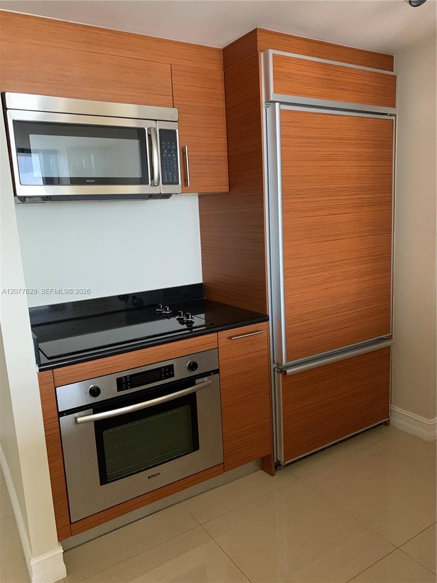 50 Biscayne Blvd # 2507, Miami, FL 33132 photo 5