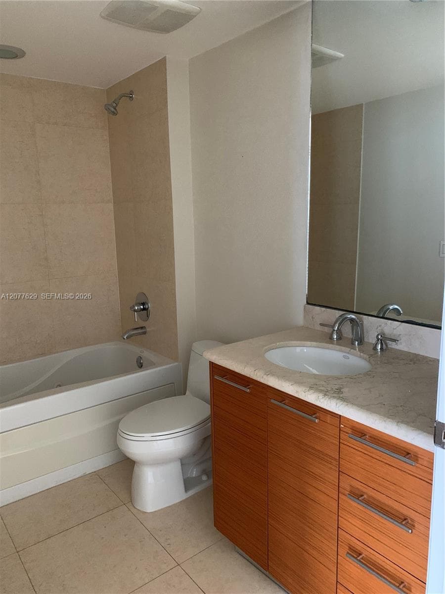 50 Biscayne Blvd # 2507, Miami, FL 33132 photo 4