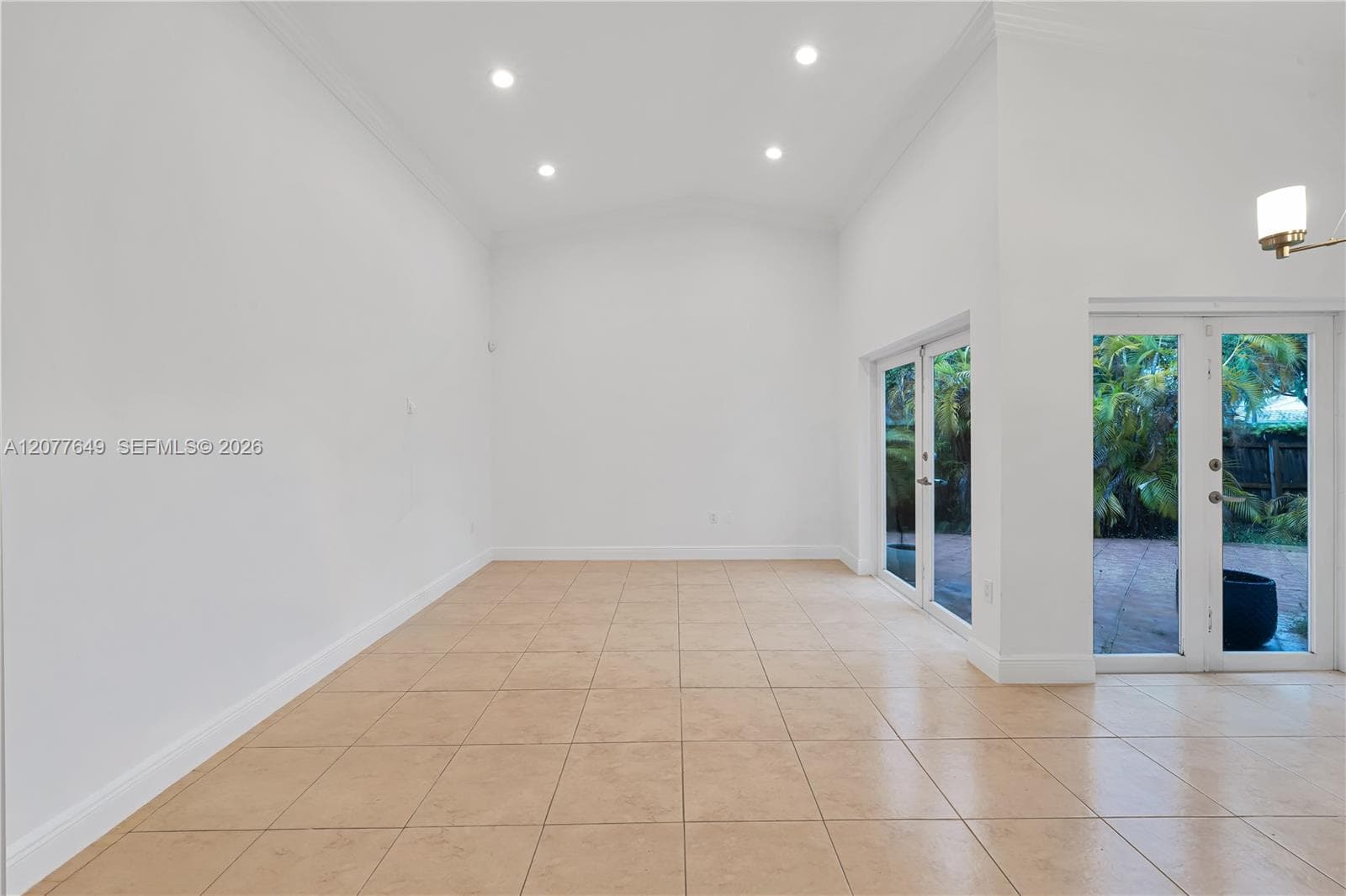 6352 SW 112th Pl, Miami, FL 33173 photo 2