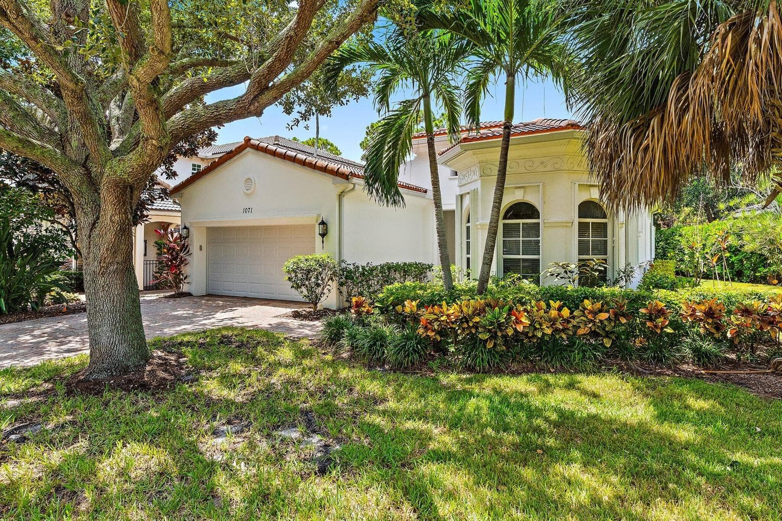 1071 Vintner Boulevard, Palm Beach Gardens, FL 33410 photo 2