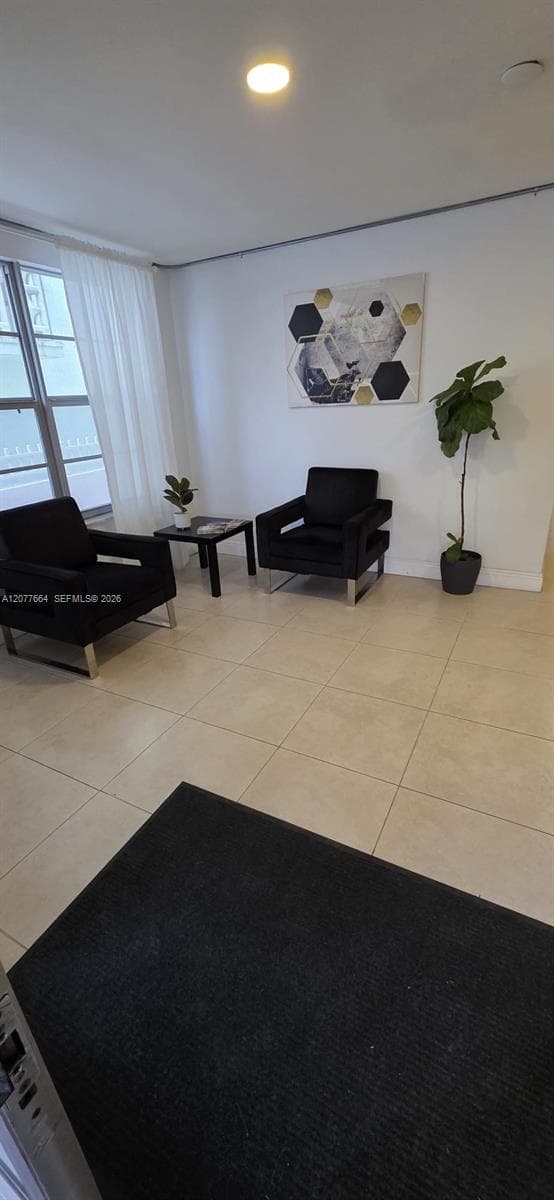 1130 11th St # 5H, Miami Beach, FL 33139 photo 4