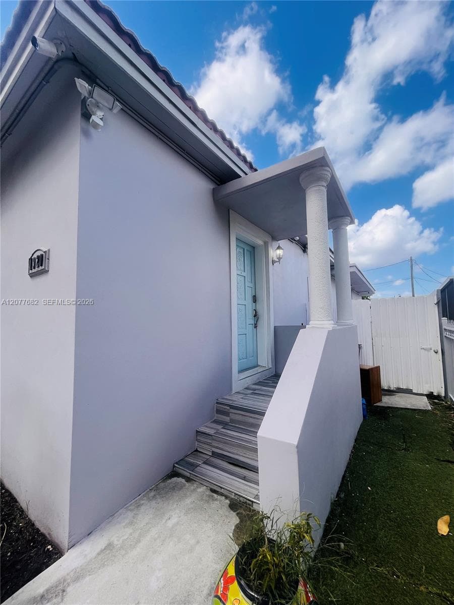 1920 NW 32nd Ave, Miami, FL 33125 photo 2