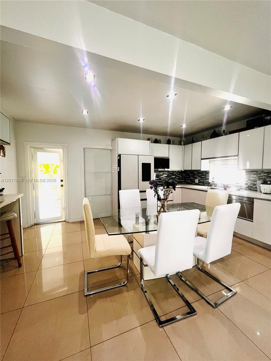 1920 NW 32nd Ave, Miami, FL 33125 photo 4