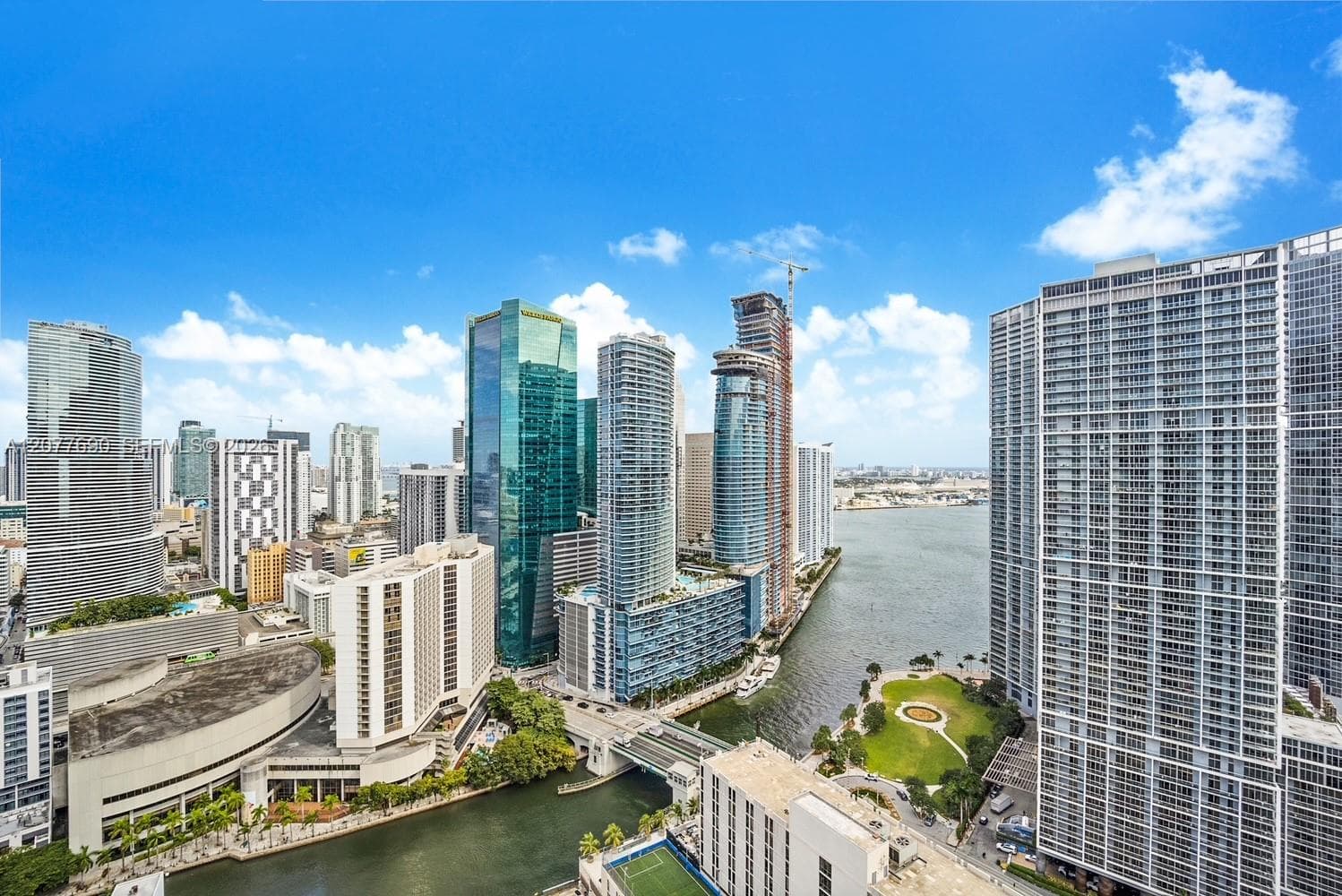 55 SE 6th St # 3901, Miami, FL 33131 photo 4