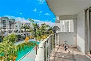 488 NW 165th St Rd # B-412, Miami, FL 33169