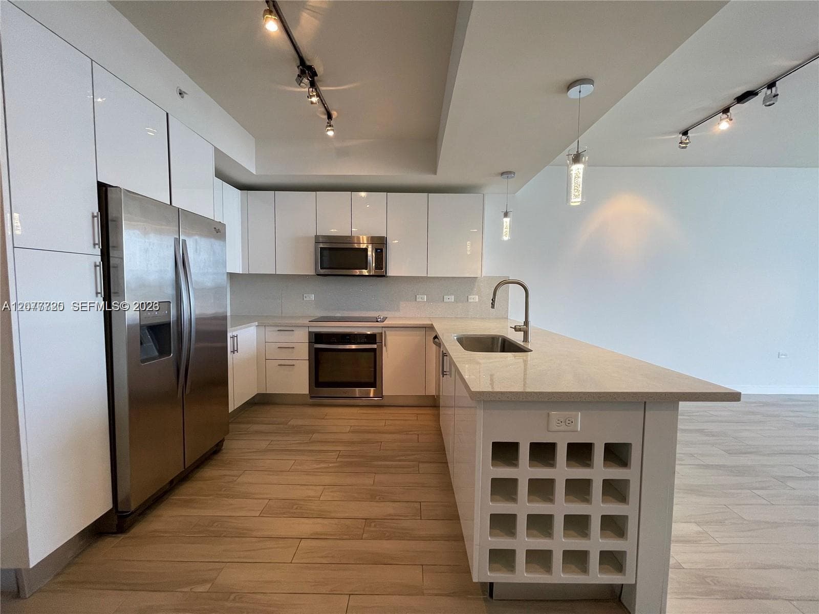 999 SW 1st Ave # 2109, Miami, FL 33130 photo 5