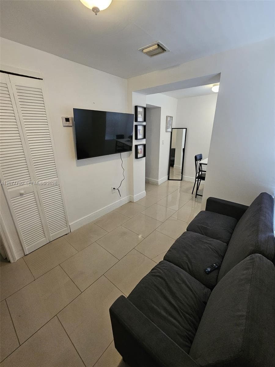 6966 Byron Ave # 103, Miami Beach, FL 33141 photo 5