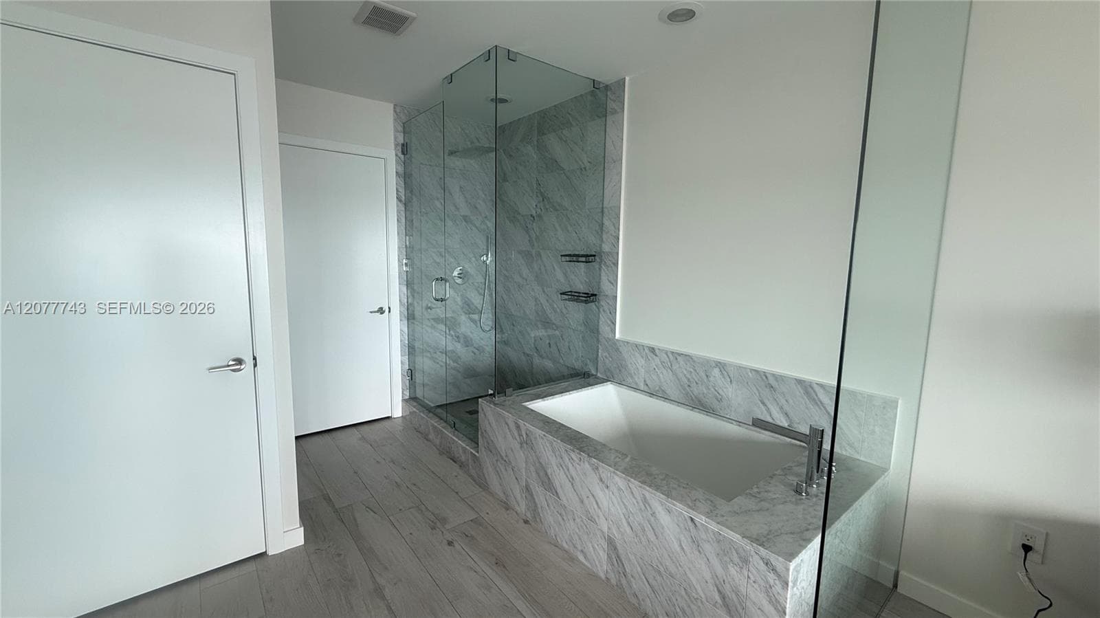 480 NE 31st St # 3205, Miami, FL 33137 photo 3