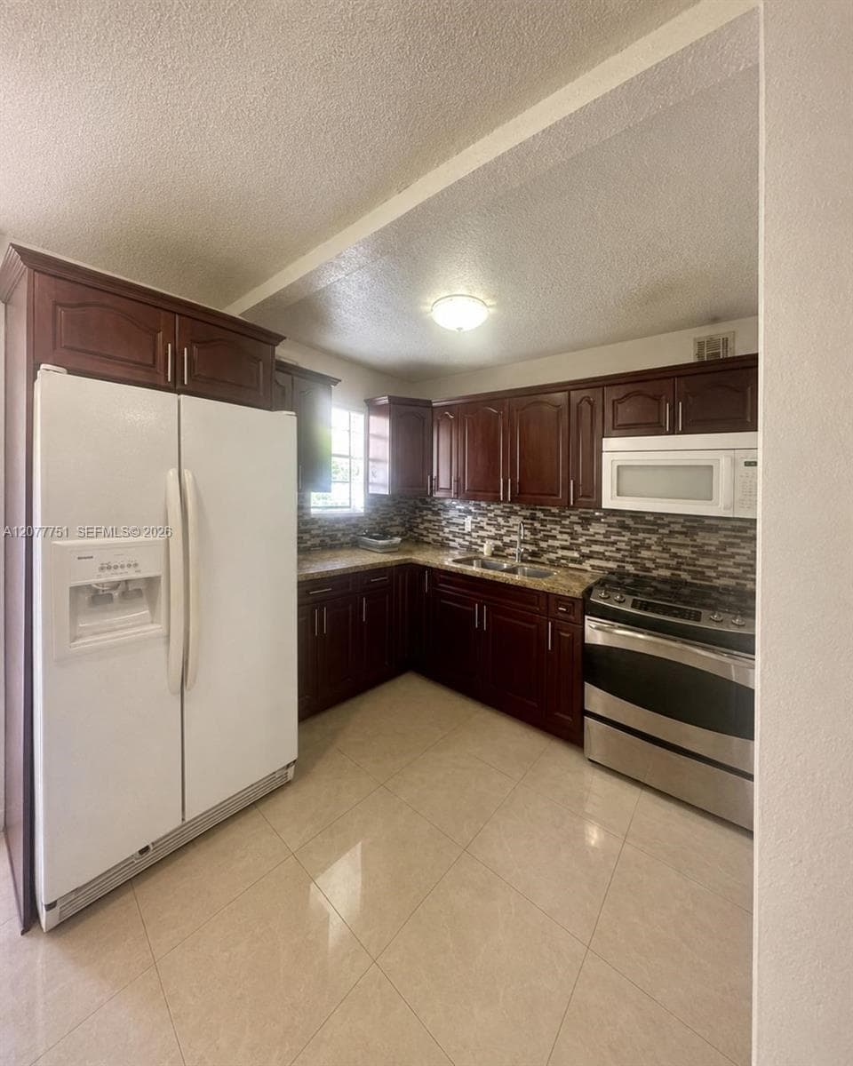 2361 SW 27th St # 1, Miami, FL 33133 photo 4