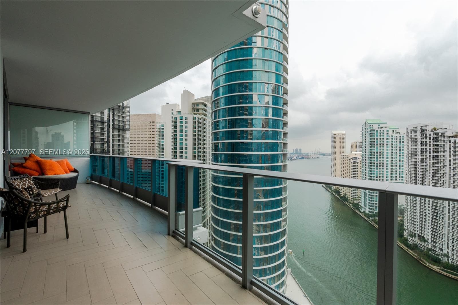 200 Biscayne Boulevard Way # 3305, Miami, FL 33131 photo 3