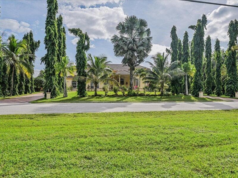 8671 155th Place N, Palm Beach Gardens, FL 33418 photo 4