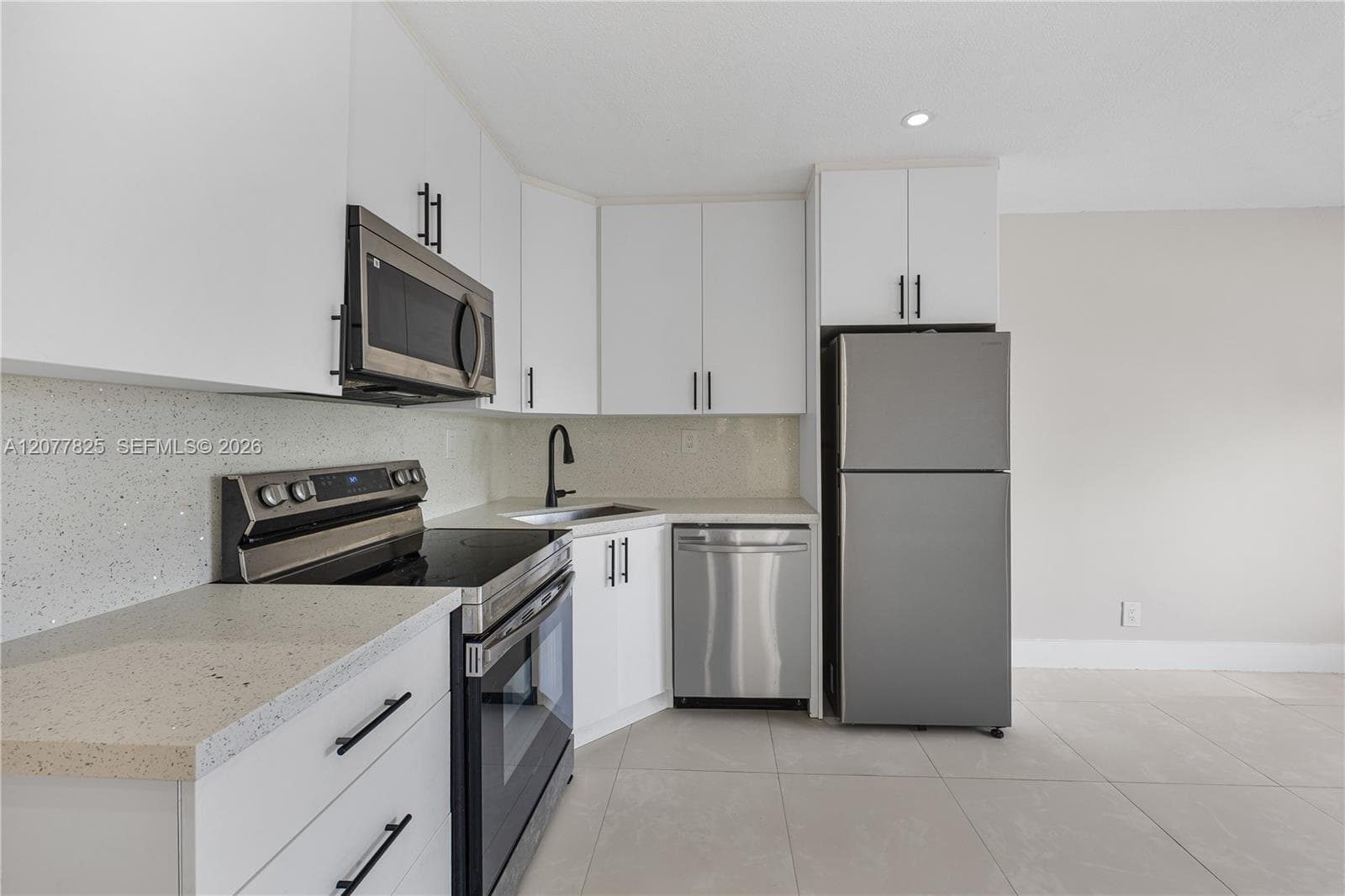 5420 Hollywood Blvd # 209, Hollywood, FL 33021 photo 3