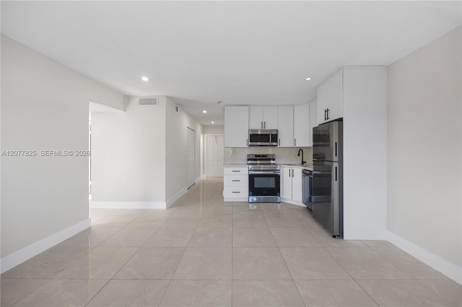 5420 Hollywood Blvd # 209, Hollywood, FL 33021 photo 4