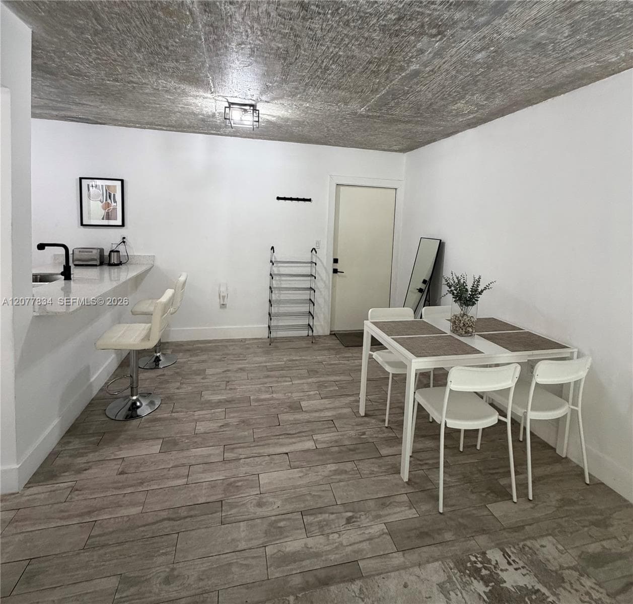 190 NW 69th St # 3, Miami, FL 33150 photo 5