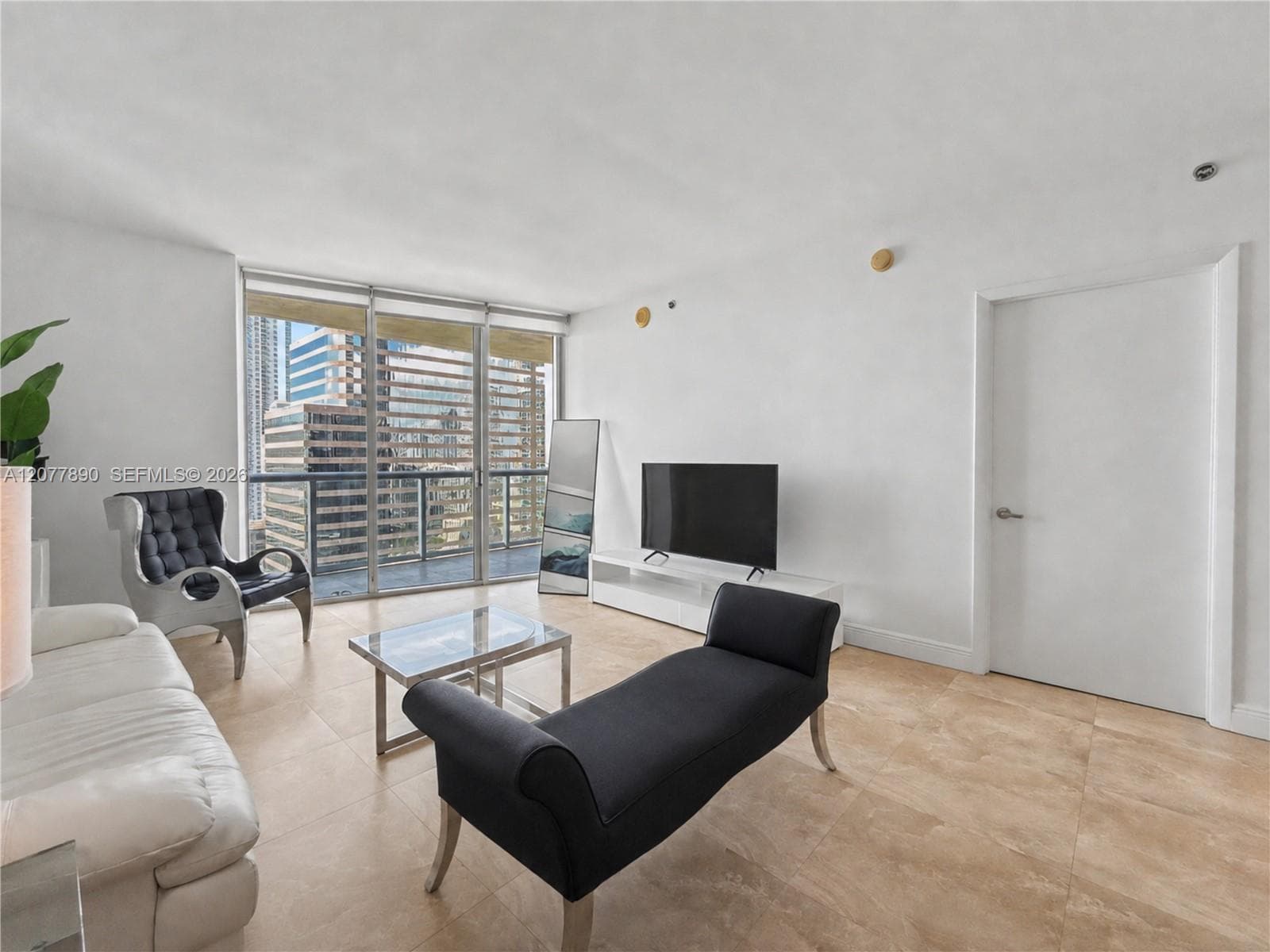 495 Brickell Ave # 2707, Miami, FL 33131 photo 4