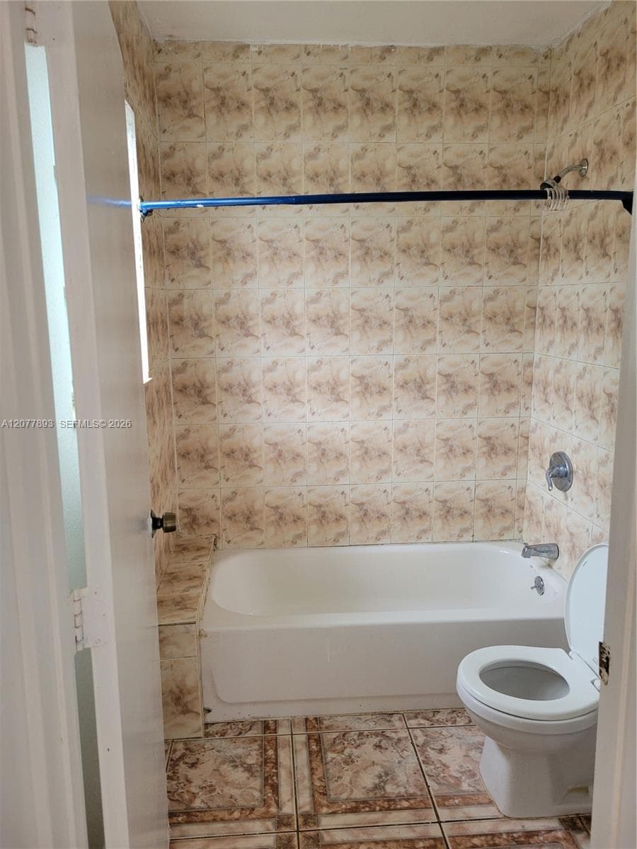14815 NE 8th Ct # 1, Miami, FL 33161 photo 2