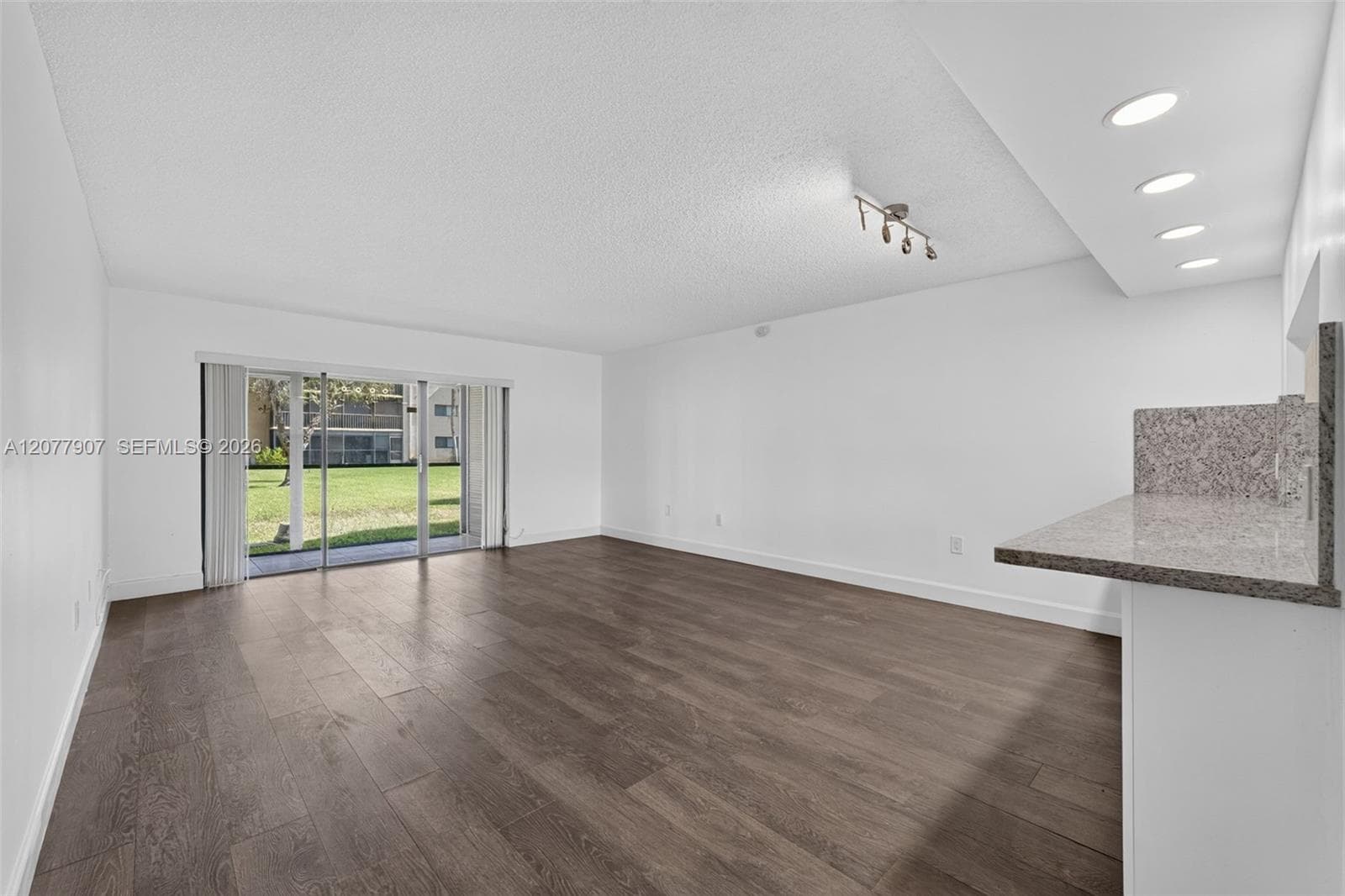 8415 SW 107th Ave # 143W, Miami, FL 33173 photo 5