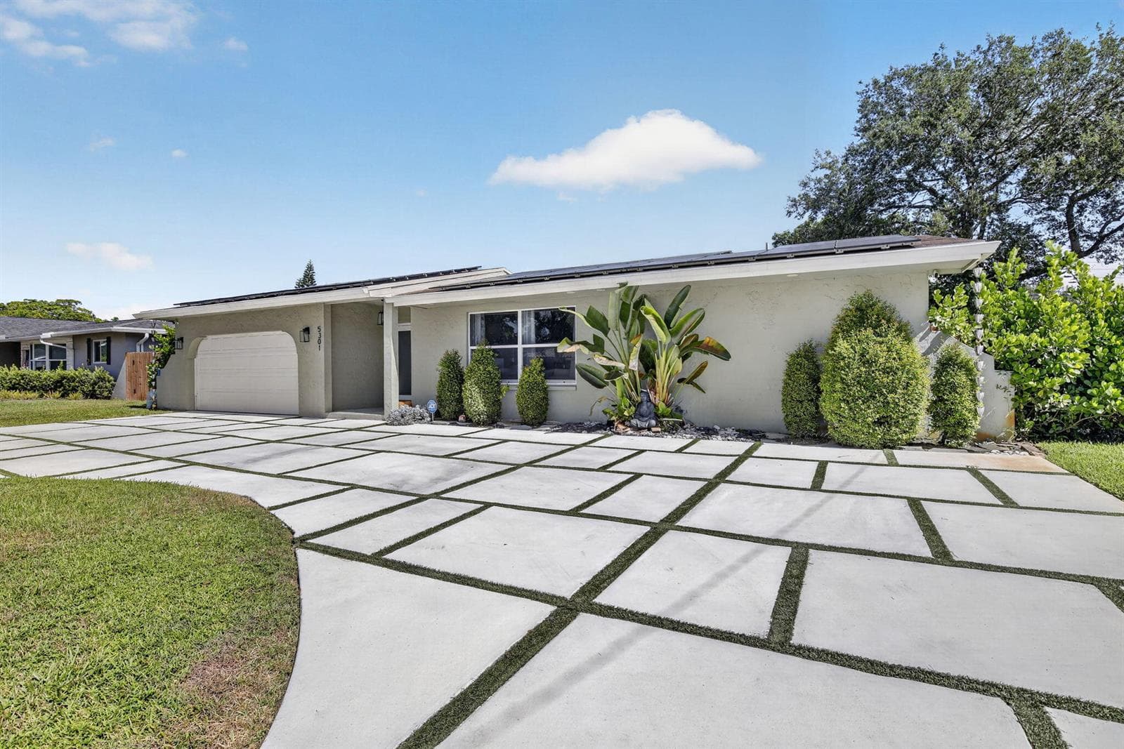 5301 SW 8TH Court, Plantation, FL 33317 photo 2