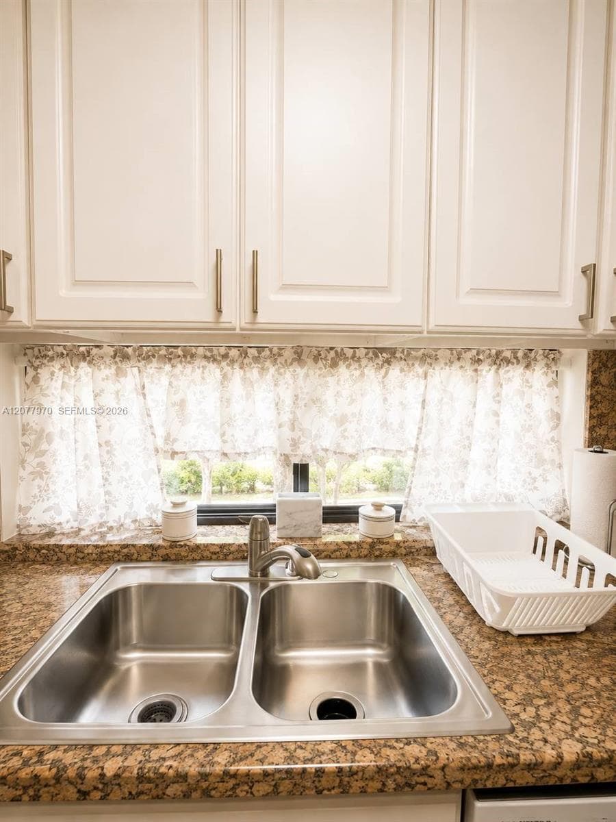 17021 N Bay Rd # 318, Sunny Isles Beach, FL 33160 photo 5