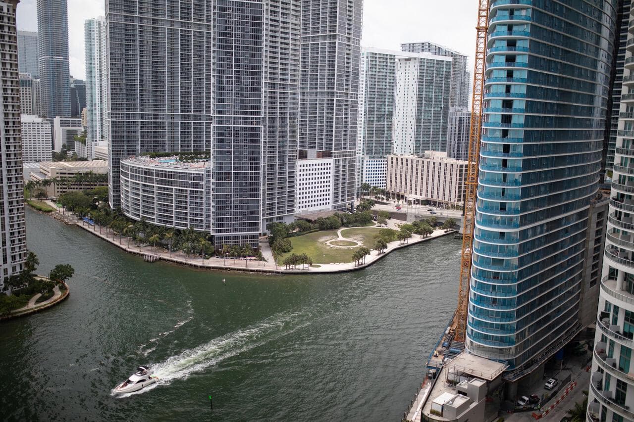 325 S Biscayne Boulevard # 2617, Miami, FL 33131 photo 2
