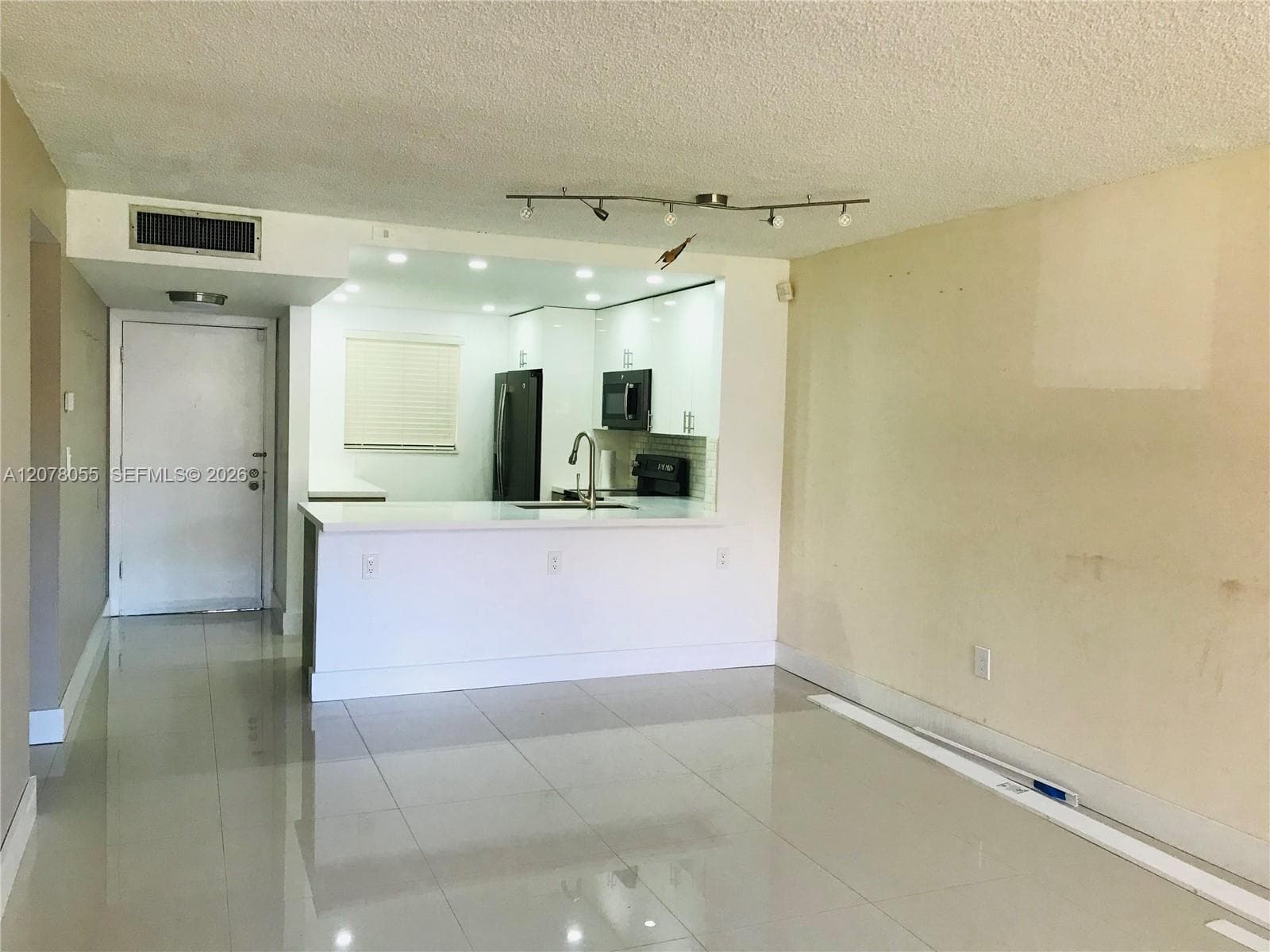 10625 SW 112th Ave # 106, Miami, FL 33176 photo 3