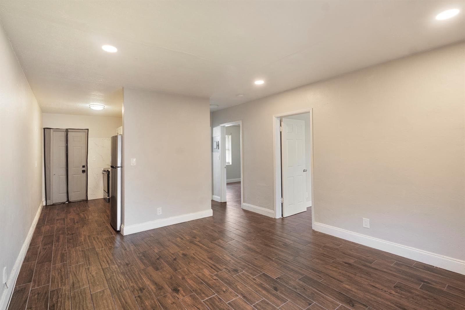 730 NW 4th Avenue # 3, Fort Lauderdale, FL 33311 photo 2