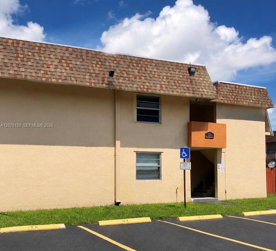 890 SW 129th Pl # 210, Miami, FL 33184 photo 2