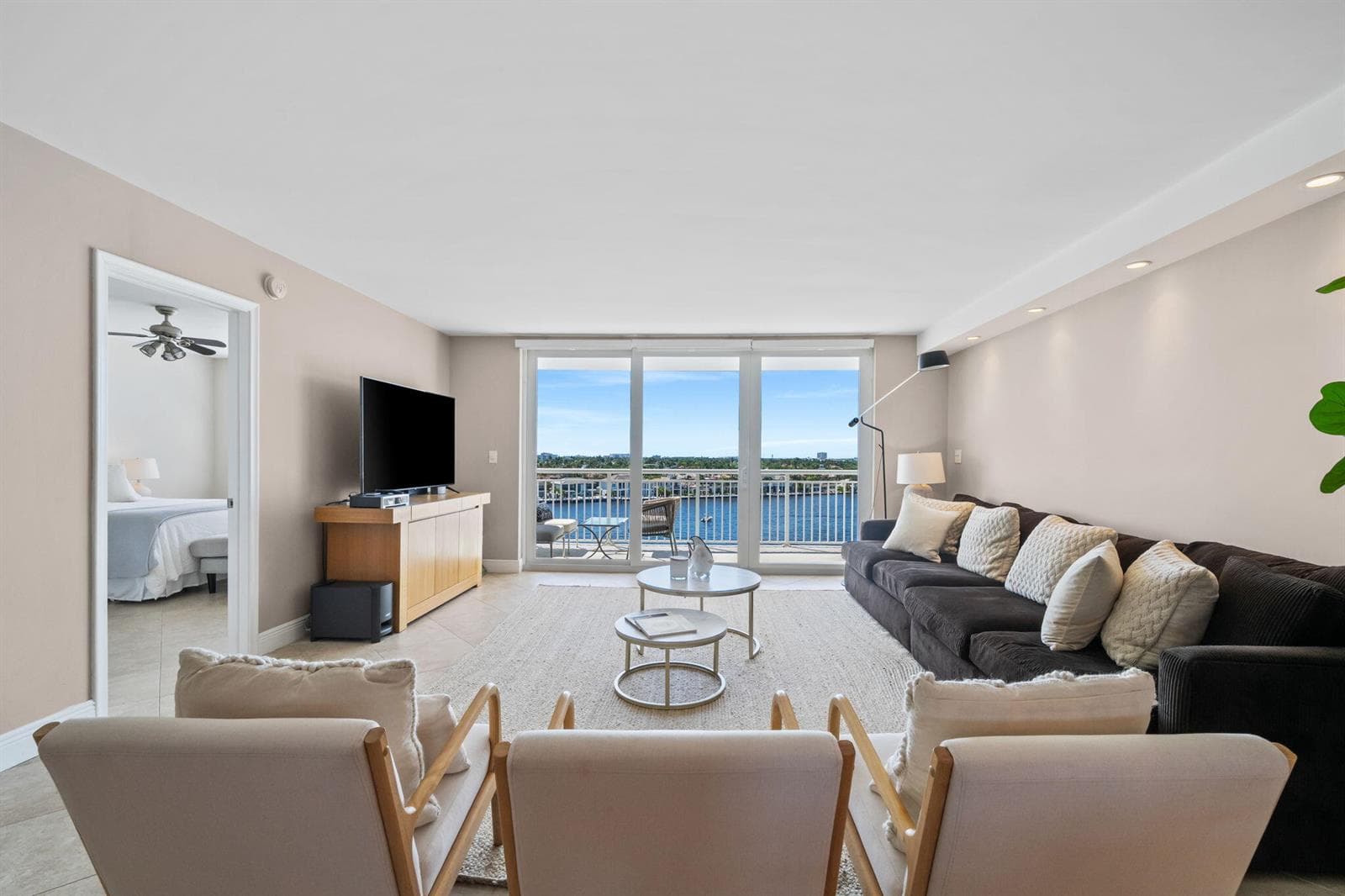 511 BAYSHORE Drive # 810, Fort Lauderdale, FL 33304 photo 3