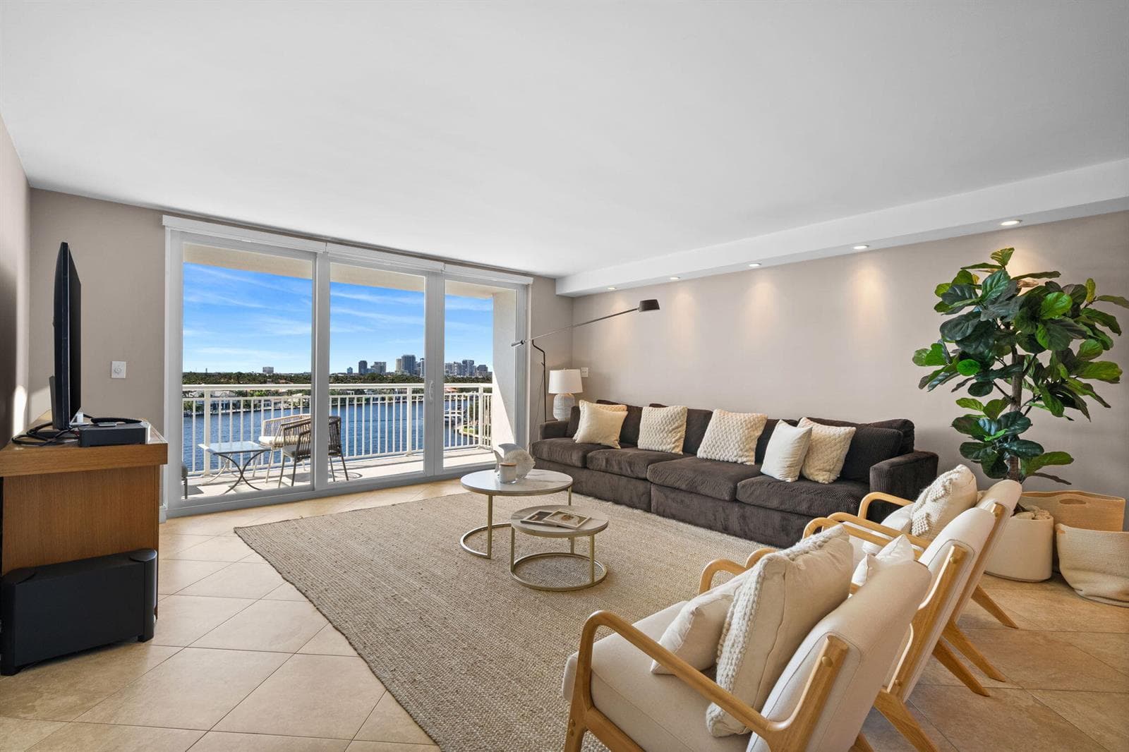 511 BAYSHORE Drive # 810, Fort Lauderdale, FL 33304 photo 4