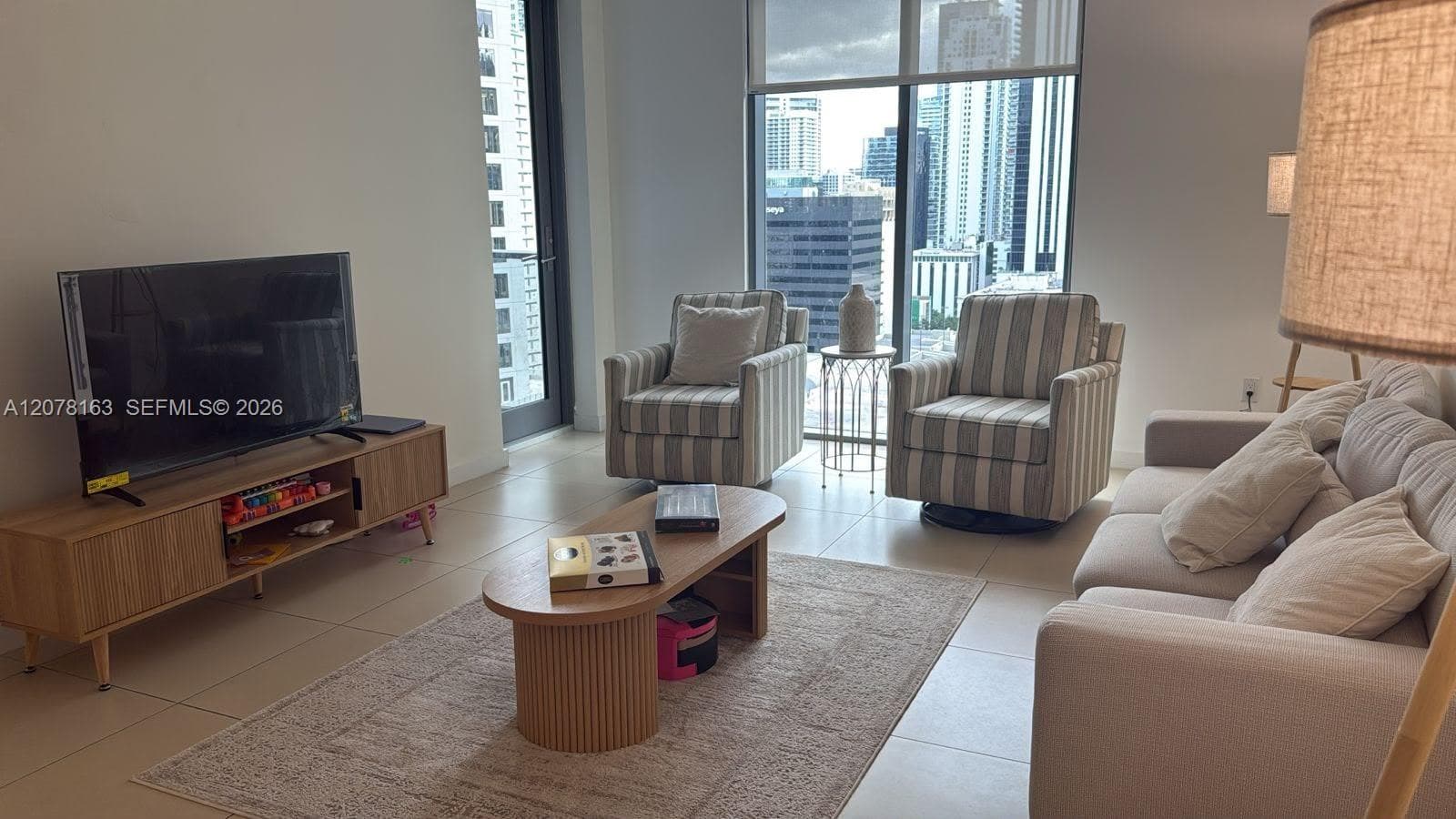 31 SE 6th St # 2407, Miami, FL 33131 photo 2