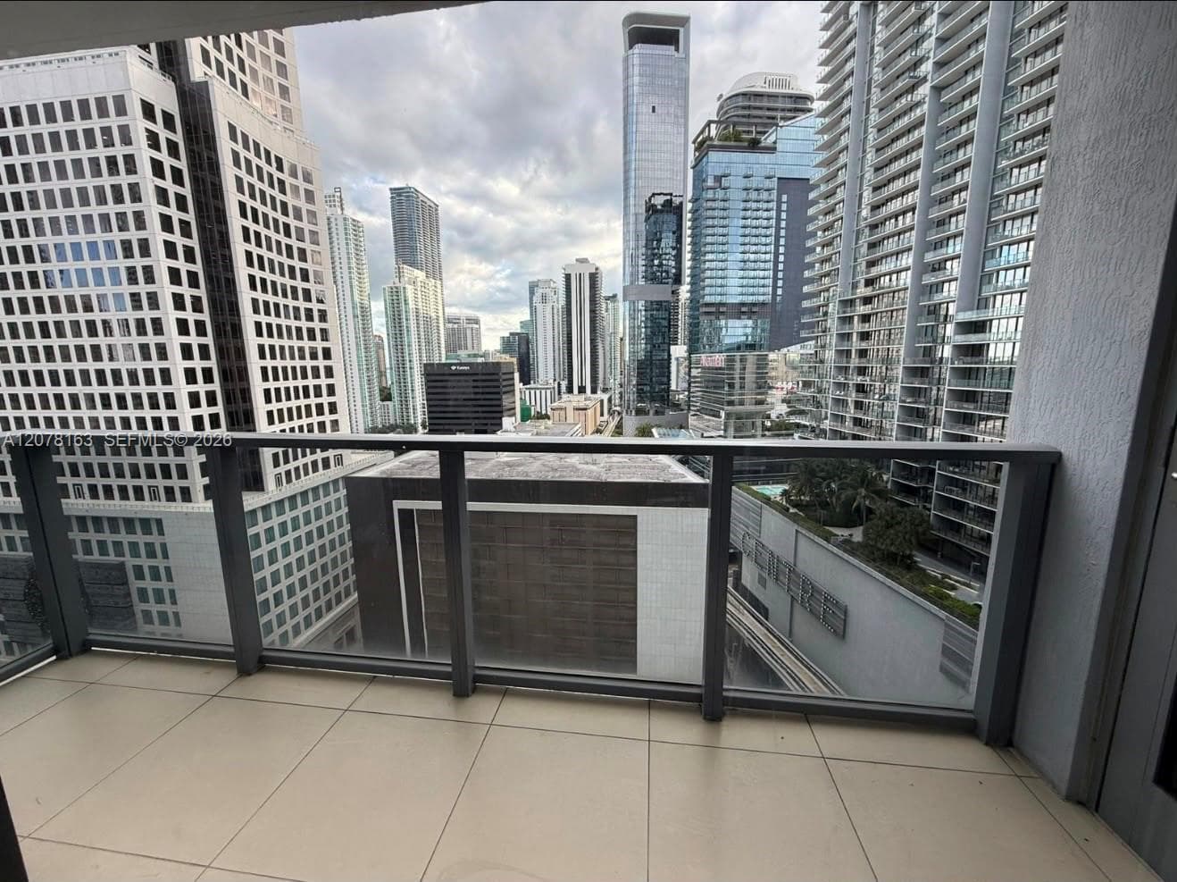 31 SE 6th St # 2407, Miami, FL 33131 photo 5