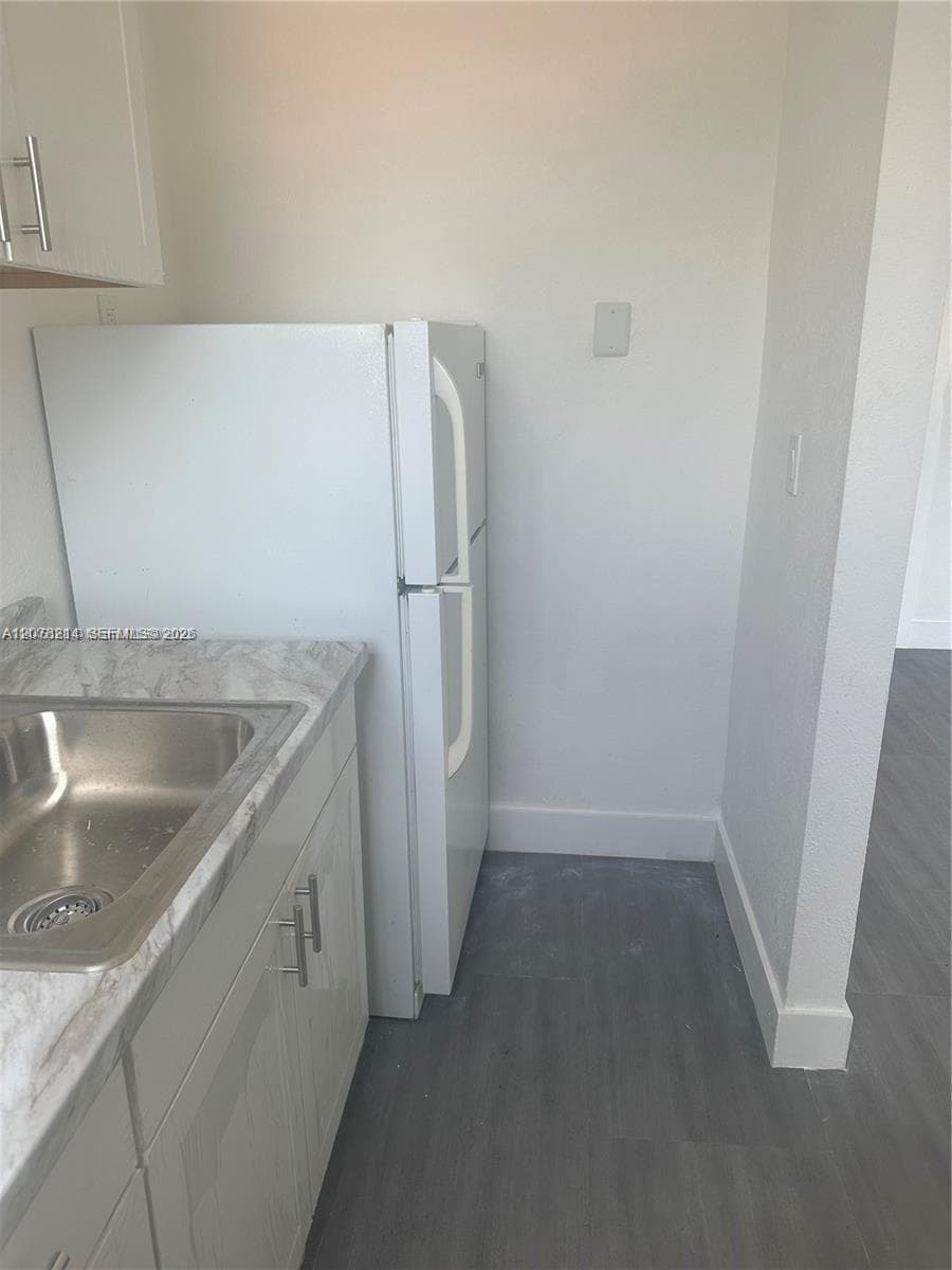2961 SW 5th St # 19, Miami, FL 33135 photo 2