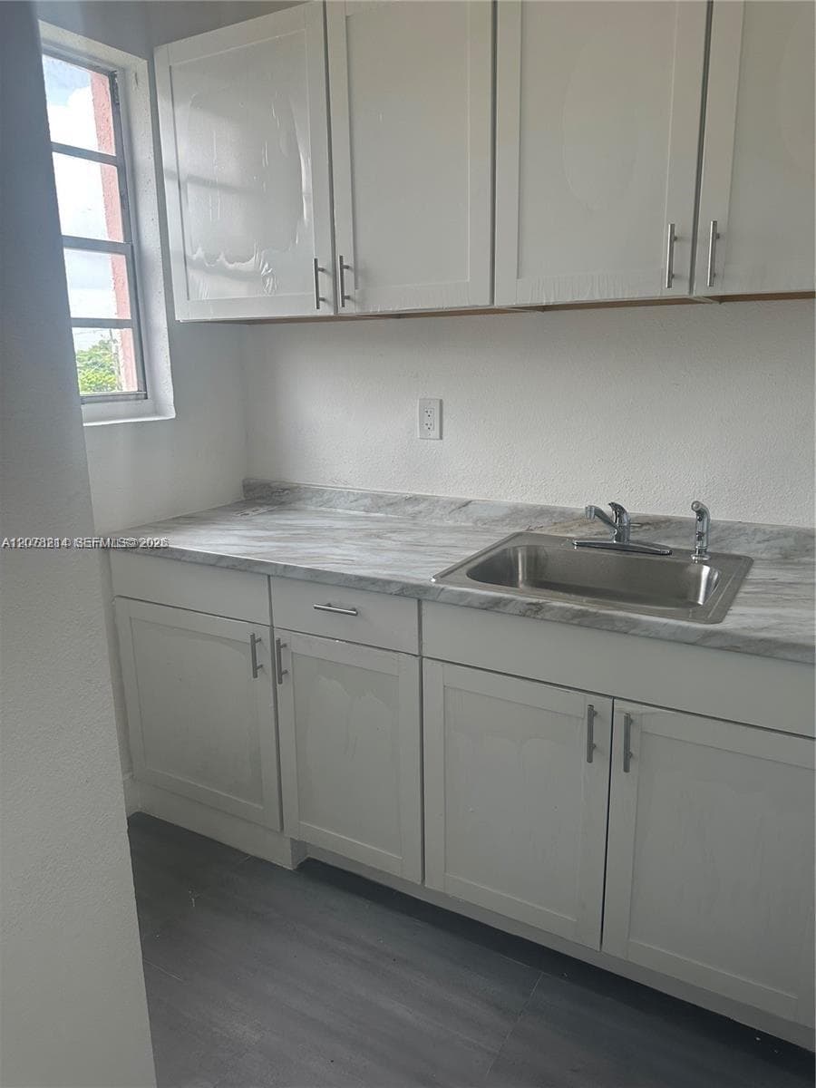 2961 SW 5th St # 19, Miami, FL 33135 photo 4