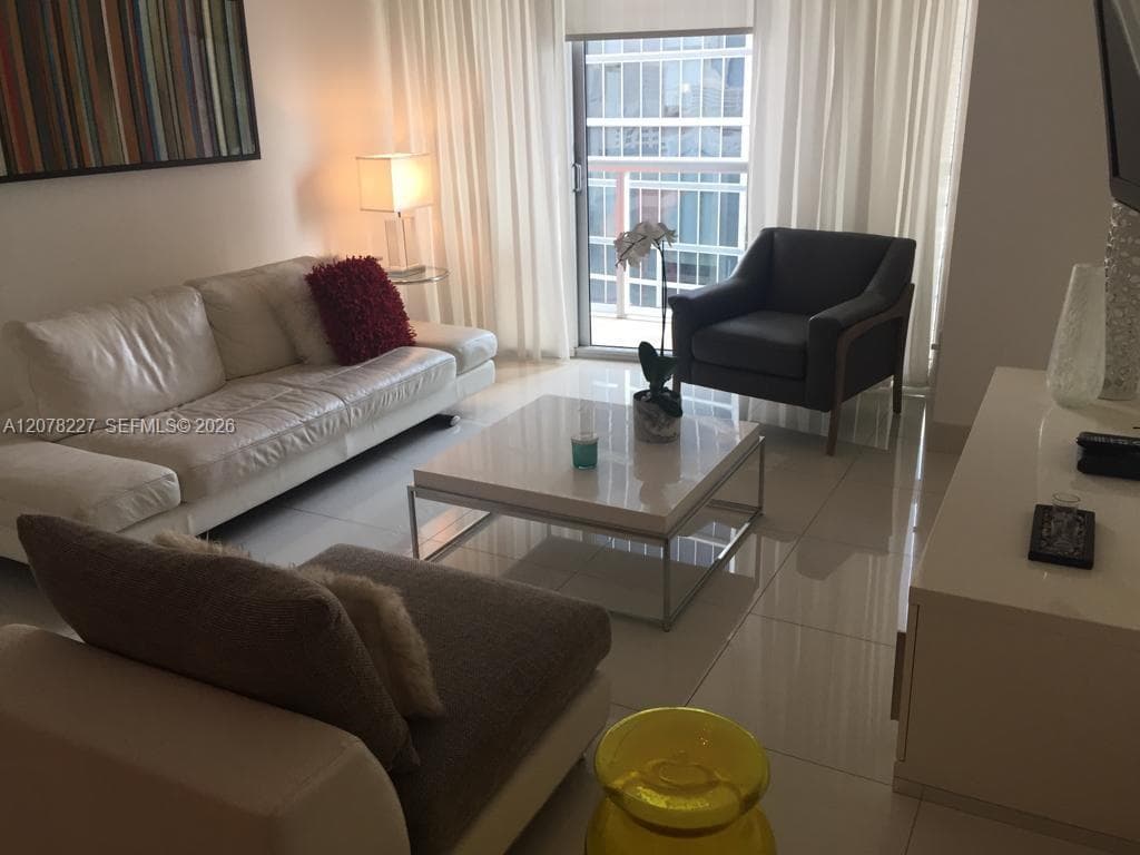 485 Brickell Ave # 1811, Miami, FL 33131 photo 4