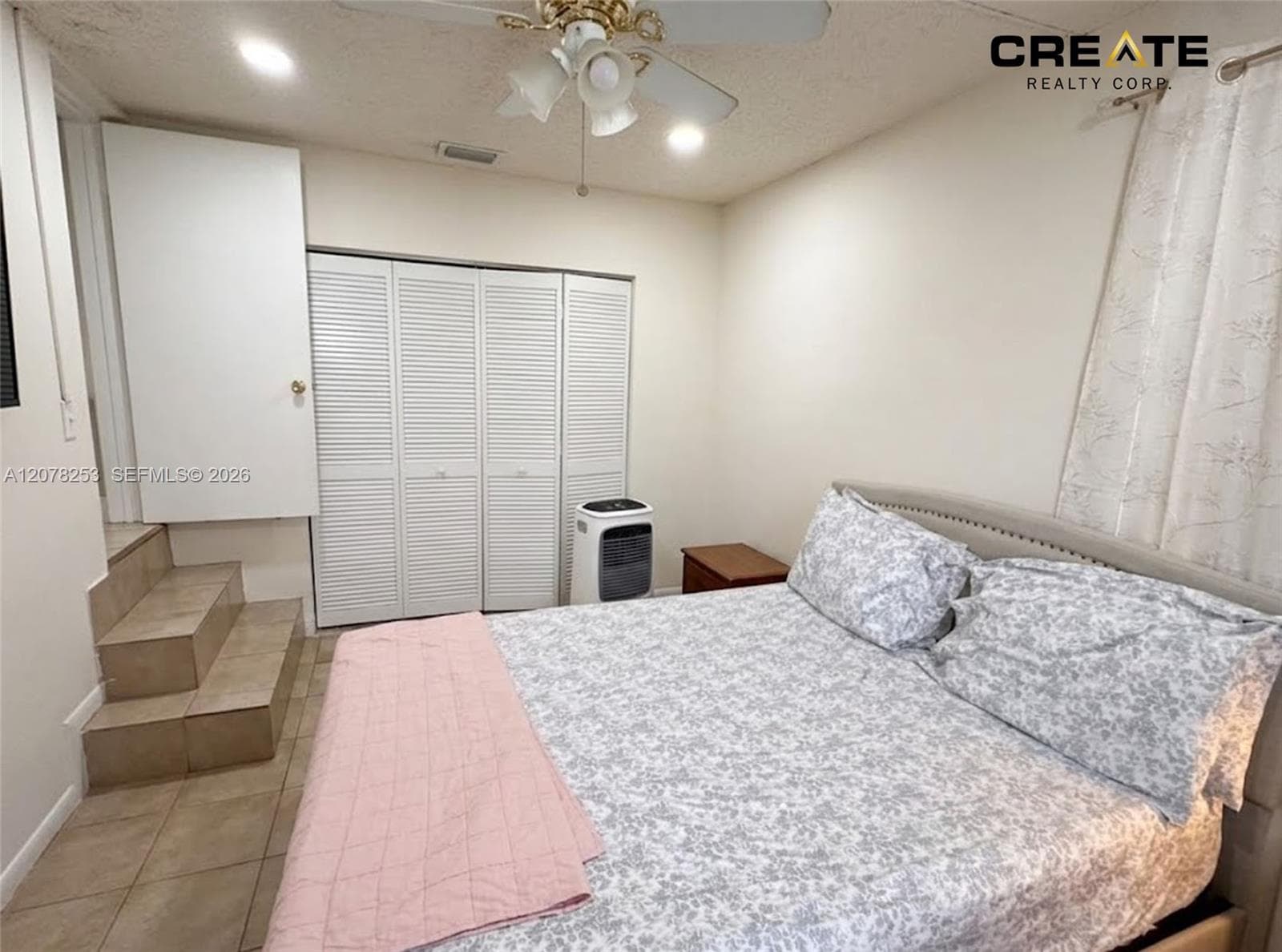 120 NW 18th Ave, Miami, FL 33125 photo 5