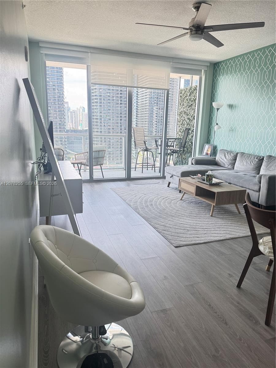 1111 SW 1st Ave # 2721-N, Miami, FL 33130 photo 3
