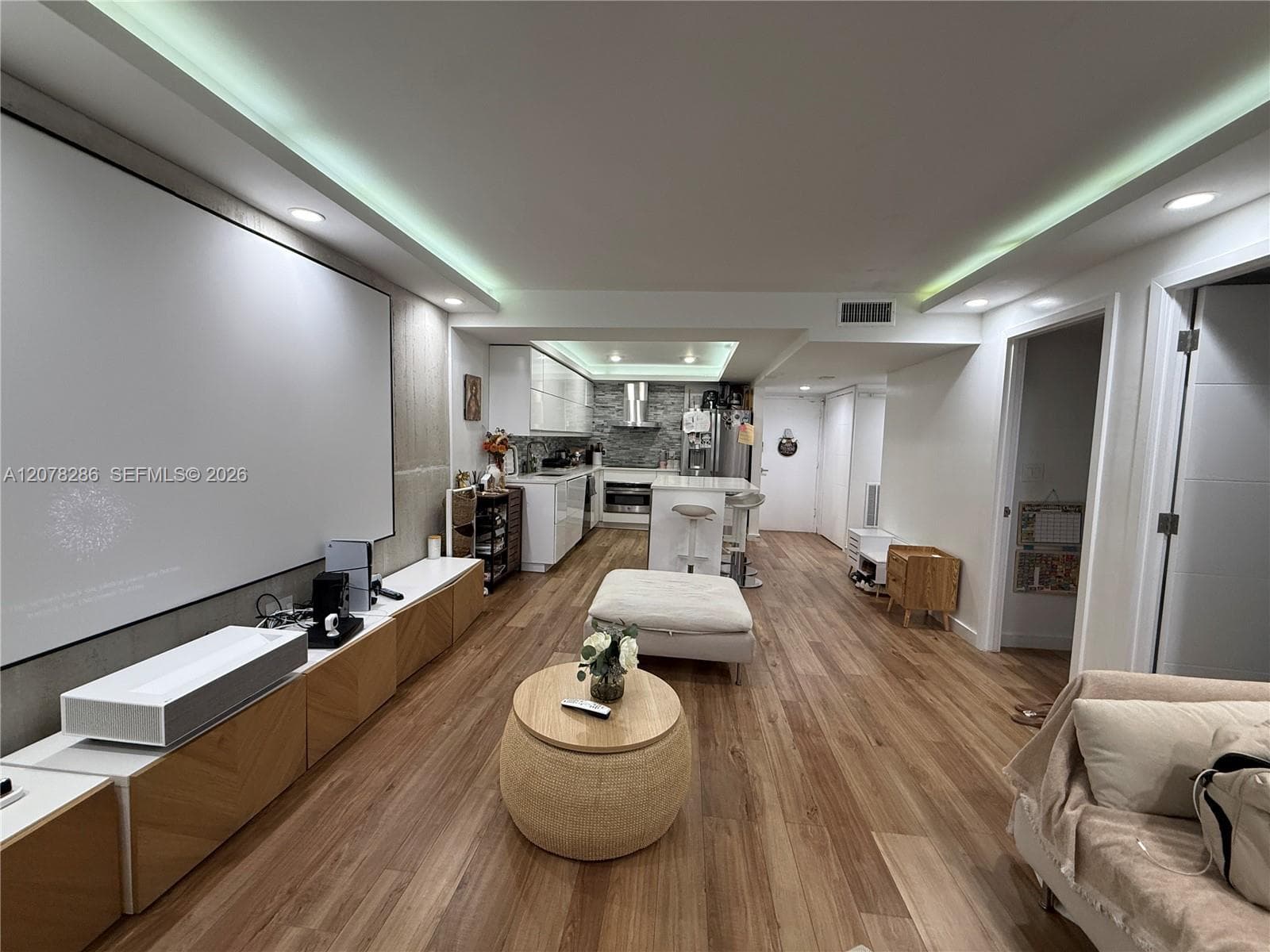 401 Ocean Dr # 325, Miami Beach, FL 33139 photo 2